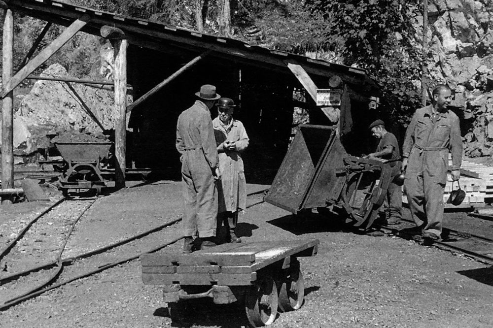 Eingang zur Grundstrecke